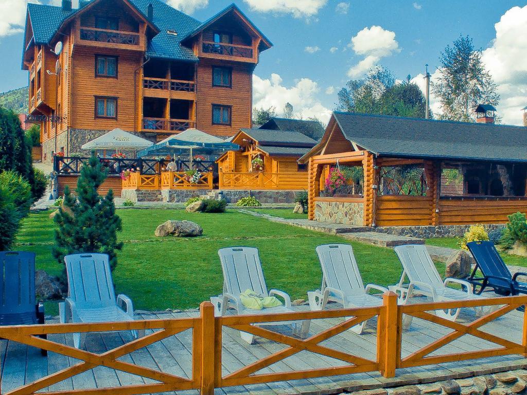 Forest House Tatariv Exterior foto
